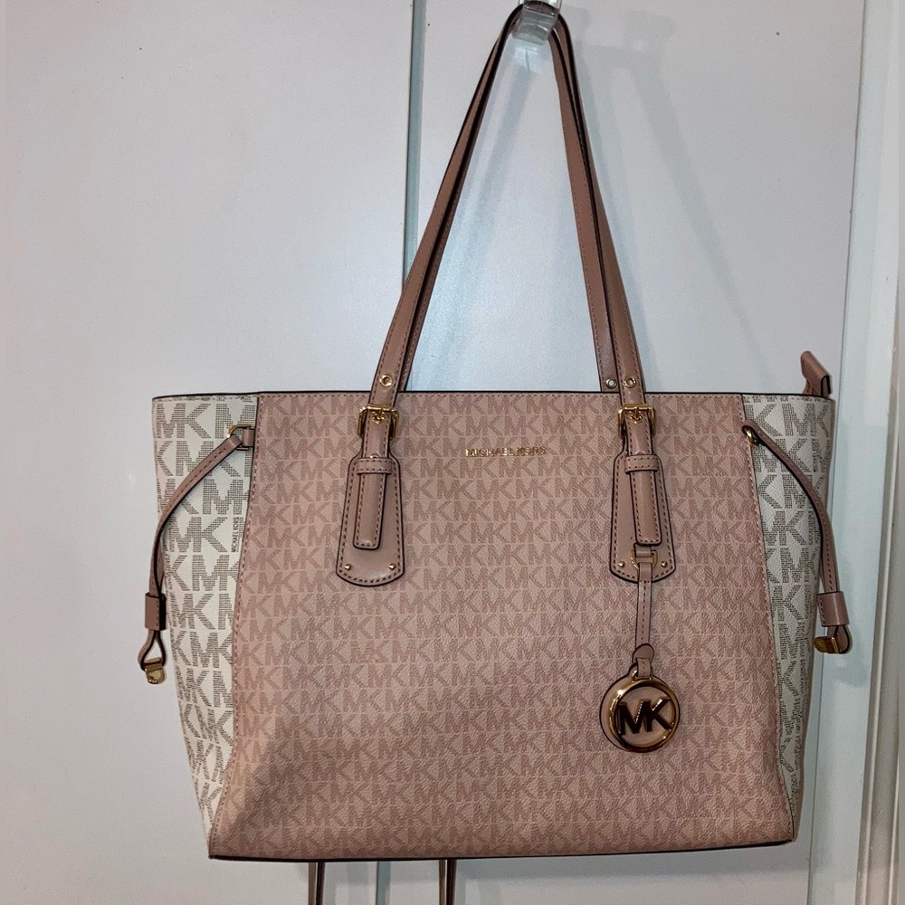 MICHAEL KORS Signature Voyager Tote Bag Pink & Cream  EUC